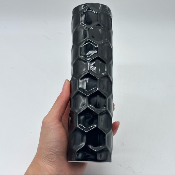 Black Ceramic Honeycomb / Hexagonal Textured Vase - Picture 4 of 5